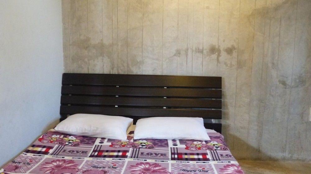 9 Hostel Chiang Mai Bagian luar foto