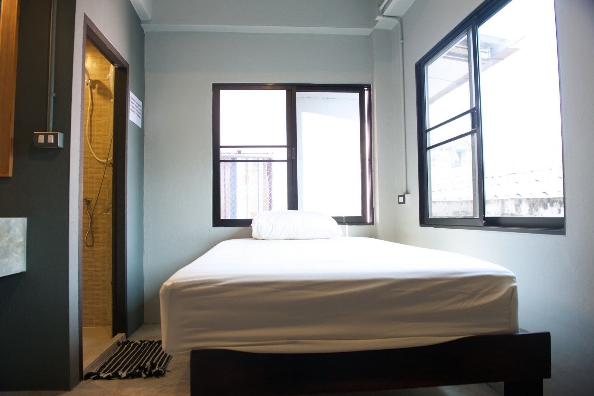 9 Hostel Chiang Mai Bagian luar foto